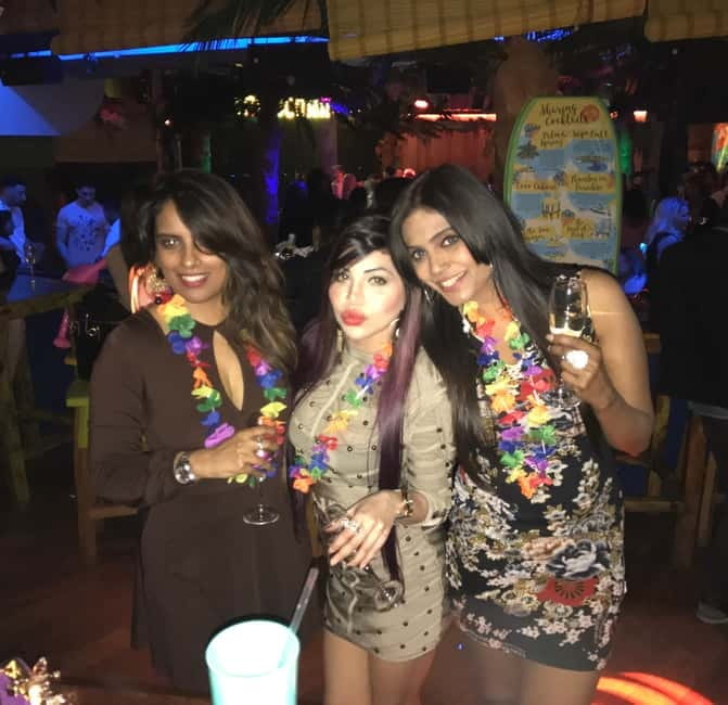 Malta: Ultimate Girls' Night Out - The social side: meeting female solo travelers