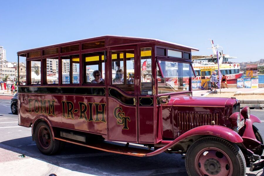 Malta: Vintage Bus Ride through the Three Cities - How the day starts: Sliema Ferries, then the harbor road