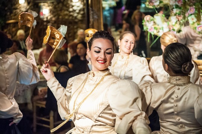 Maltese Folklore Night Tour incl. food and drinks - The 6:30 pm Rhythm: Pickup, Dinner Service, and What Timing to Expect