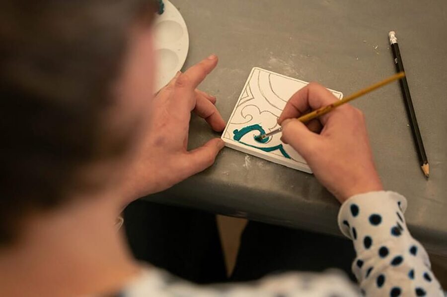 Maltese Tile - Souvenir painting workshop with local - Step one: the short history talk that makes your tile mean something