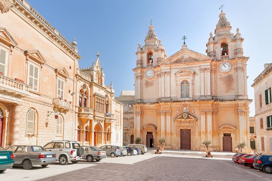 Mdina: Private Historical City Walking Tour with Rabat Town - Walking Mdina’s Old City, From Silent Streets to Mighty Bastions
