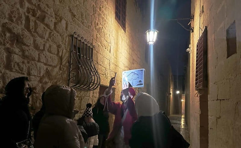 MEDIEVAL MDINA – Power, Blood, Betrayal Walking Tour - Evening timing in Mdina: fewer crowds and better mood
