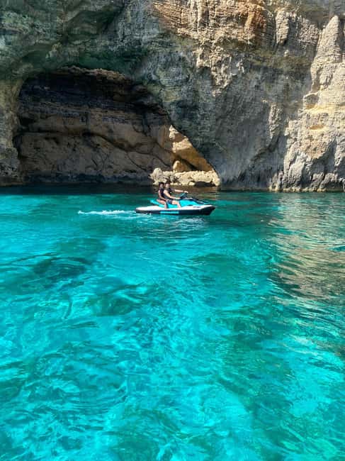 Mellieha: Comino & Blue Lagoon Jet Ski Safari Tour - Elephant Rock: the route turns into sightseeing at speed