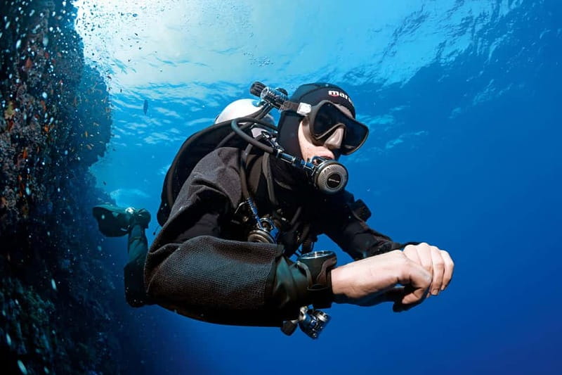 Mellieha: Introductory Diving Session in the Open Sea - How the 2.5-hour plan works, from gear fitting to the first open-water moment