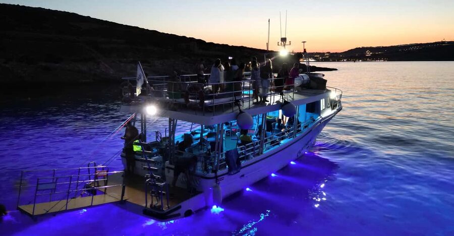 Mellieha: Two Bay Evening Cruise Including The Blue Lagoon - Why an evening cruise from Mellieħa feels smarter