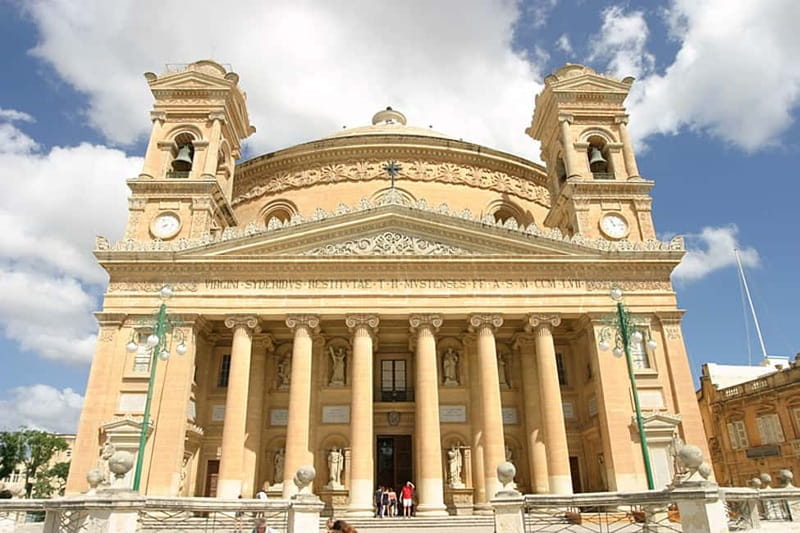 Mosta, Crafts Village, Mdina & Valletta Full-Day inc Platter - Mosta Dome and the Rotunda Church: why this dome stops people