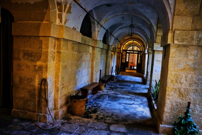 Mysteries in a Valletta Monastery - Guided Tour - Stop 1 in Valletta: three historic niches, one guided way to read them