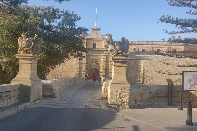 Off-Track Sightseeing to Dingli, Bahrija, Fomm ir-Rih, Rabat & Mdina - Stop 3: Rabat catacombs, 3rd to 6th century burials and later pilgrimage use