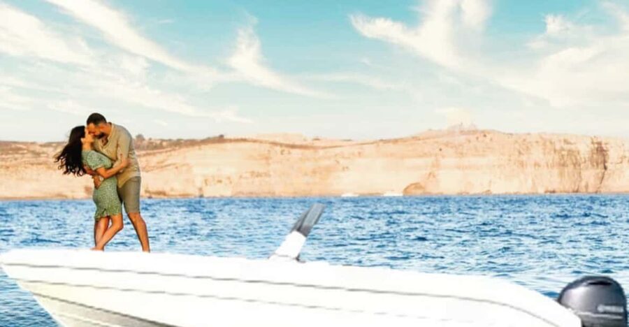 Photo Shoots Adventure - Trips in Lovers Cave, Gozo & Comino - A private photo boat in Comino and Gozo, without the chaos