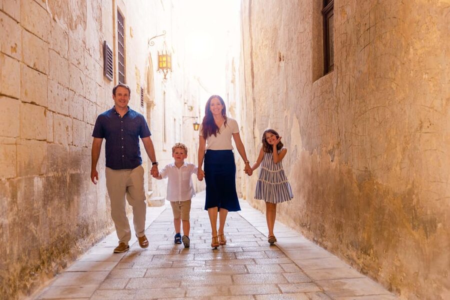Private Photoshoot in Malta - Valletta walk: Triton Fountain to Lower Barrakka Gardens