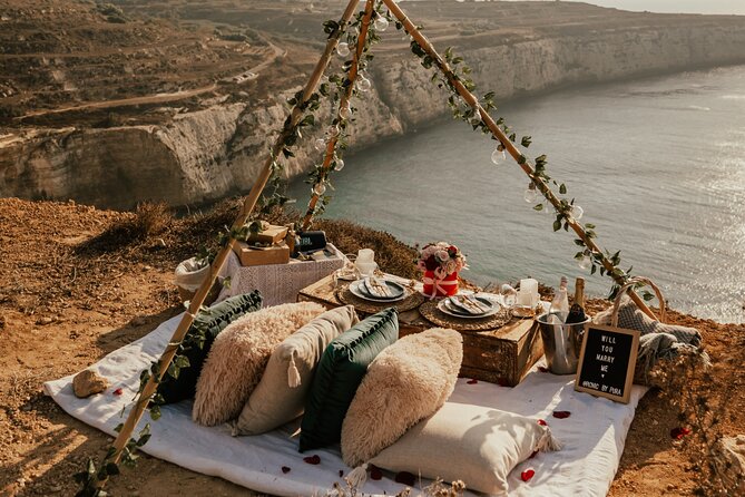 Private Picnic Experience in Malta - What’s actually included in the Pura Picnic Box experience