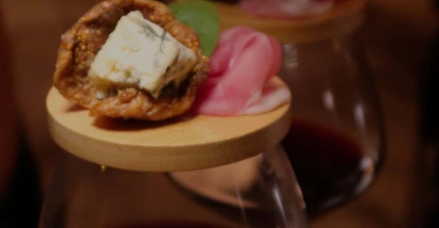 Romantic Wine Tasting Experience at Koccio Valletta - Key Reasons This Tasting Works