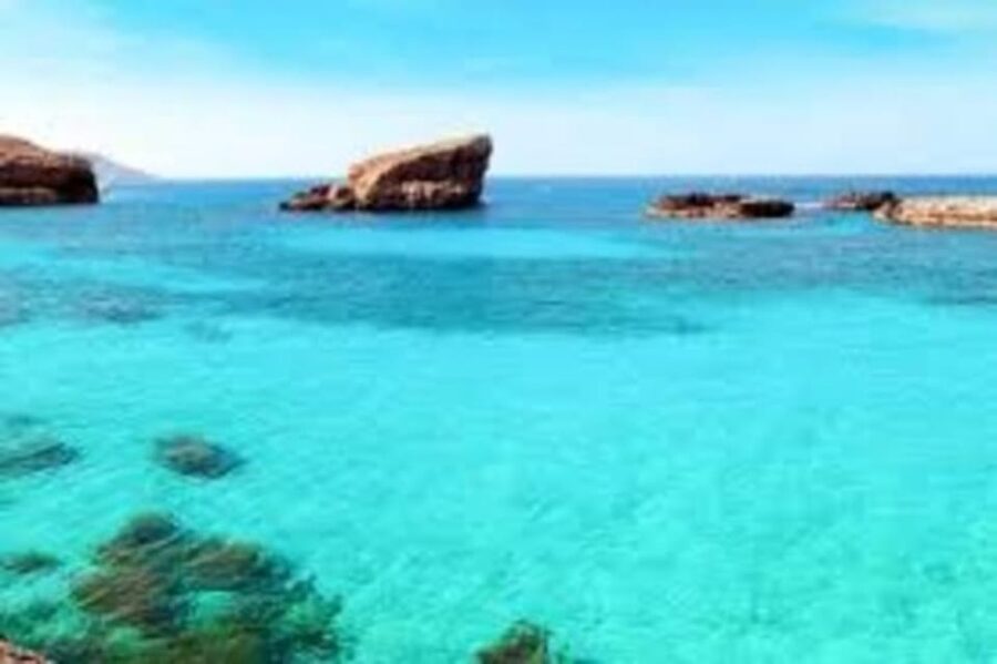 St Julian's: Comino Blue Lagoon Half Day - Fast Boat Transfer: St Julian’s to Comino in One Tidy Trip