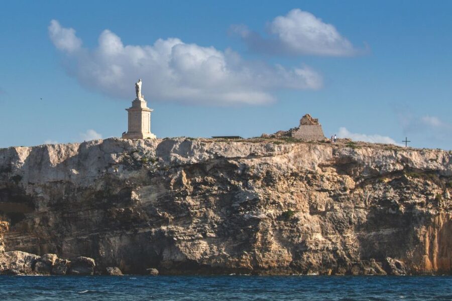 St. Paul's Bay: Blue Lagoon, Comino & Gozo with Bus Tour - Snorkeling gear, food and drinks, and the Comino entry ticket you must plan for