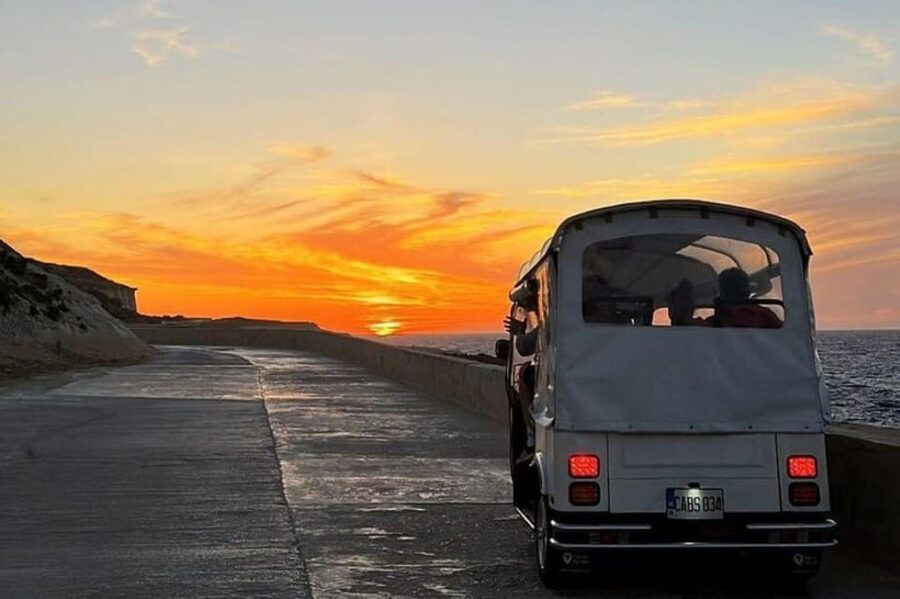 Sunset Tuk Tuk Tour in Gozo & Blue Lagoon (Comino) - Sanap Cliffs, Xlendi Bay, and the Gozo Coastline Stops