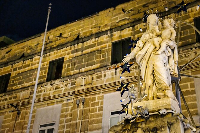 The Dark Side of Senglea - Walking Tour - Walking the dark, narrow streets for a full hour
