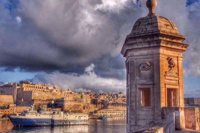 The Traditional Harbour Cruise - A 90-minute Valletta and Three Cities harbor perspective