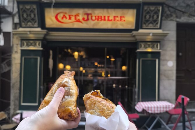 Valletta: Best of Malta Food Tour by Do Eat Better - Grand Master’s Palace sweets: imqaret for the Arabic-Maltese thread
