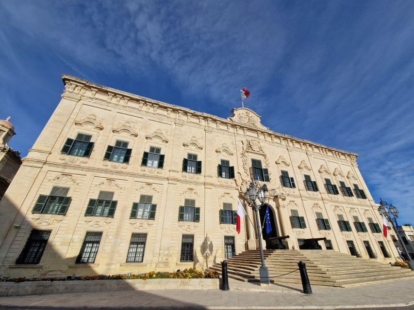 Valletta: City Walking Tour in a Small Group - City Gates to Parliament: Renzo Piano’s Valletta start