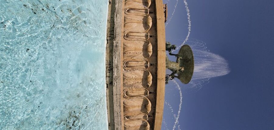 Valletta: City Walking Tour in a Small Group - Upper Barrakka Gardens finish: Grand Harbour views as the reward