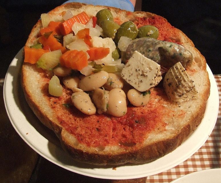 Valletta: Food and Culture Private Tour - The tastings: pastizzi, hobz biz-zejt, appetizers, and traditional rabbit