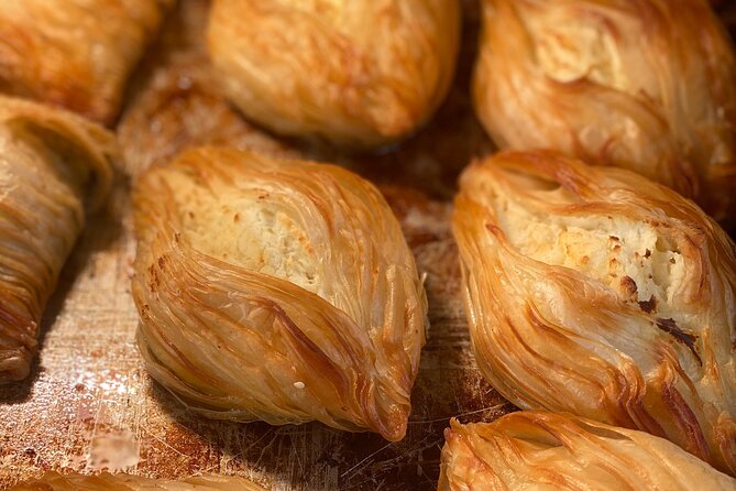 Valletta Food Tour - Eat like a local - The Valletta walking part: stalls, snacks, and a steady pace