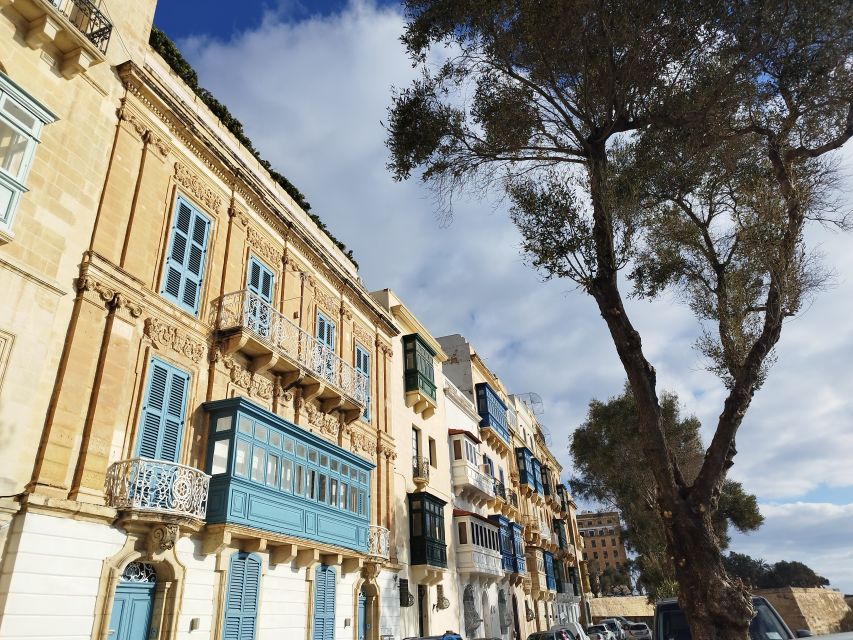 Valletta: Guided City Walking Tour - Valletta’s fortress-city layout, explained while you walk