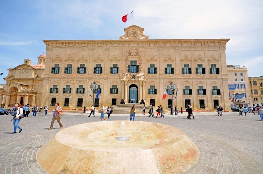 Valletta: Half-Day City Discovery Walking Tour - Practical Tips for a Smooth Walk (and Better Photos)
