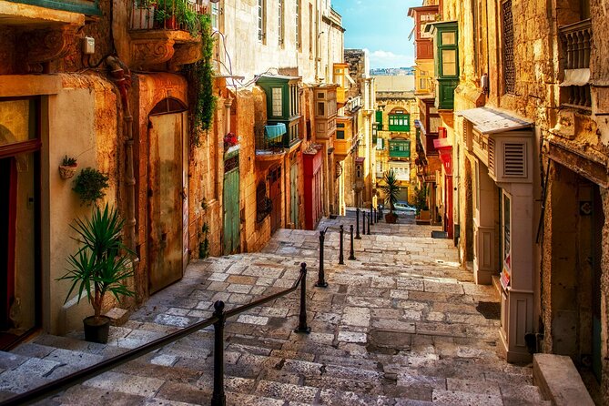 Valletta Half-Day Guided Tour with Optional Cathedral Tour - Getting oriented in Valletta without getting lost