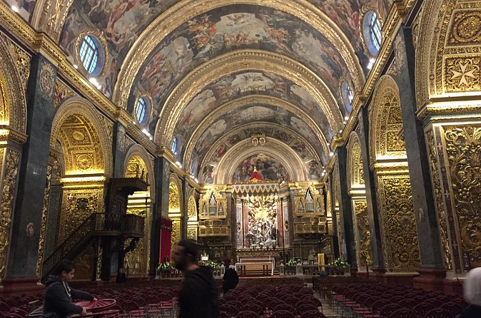 Valletta Highlights Tour - Gran Master’s Palace area: reading power in the stone