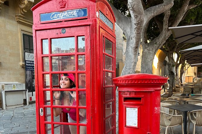 Valletta Highlights Tour - City Gate and the narrow streets: where Valletta’s layout starts telling stories