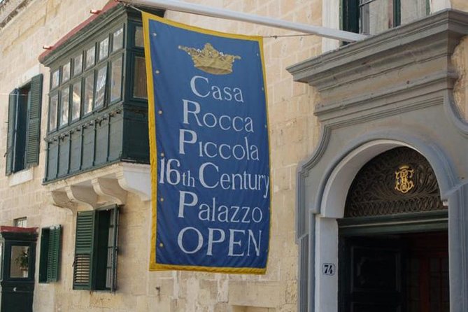 Valletta in a Day! - Upper Barrakka Gardens: the harbour view stop you will remember
