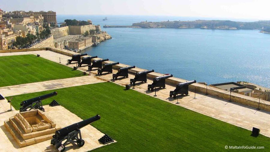 Valletta: Private Insider Walking Tour with Licensed Guide - Should You Book This Valletta Private Insider Walking Tour?