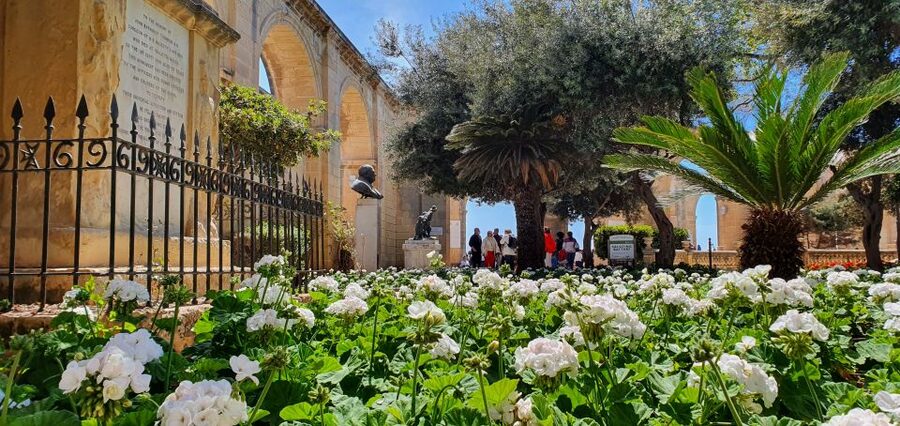 Valletta: Private Maltese Cuisine Walking Tour - Should you book this Valletta Maltese cuisine walking tour?