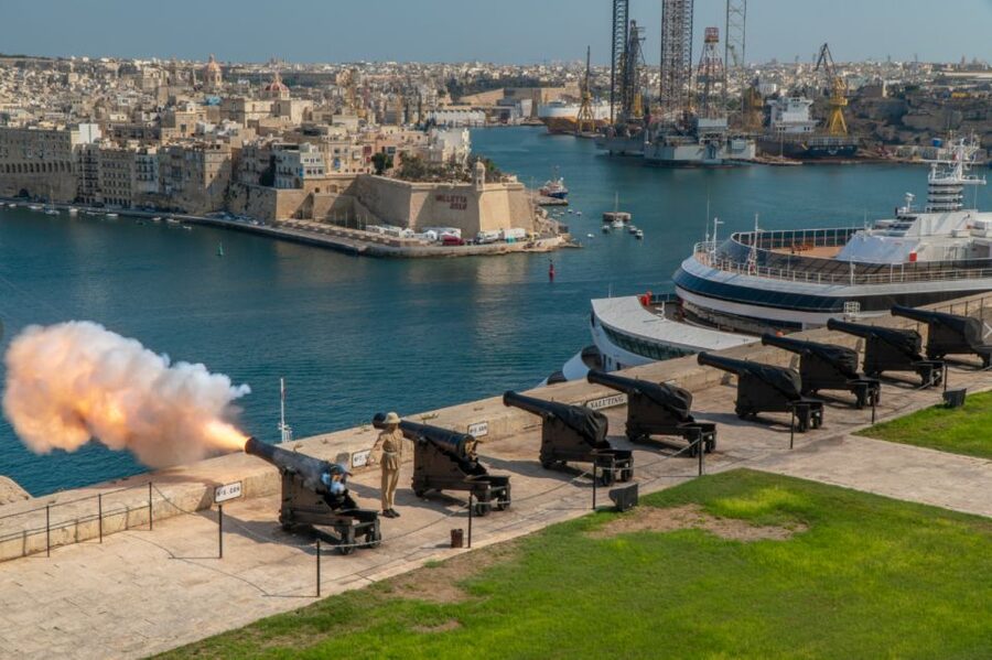 Valletta: Self-Guided Historical Walking Tour (Audio Guide) - Fort Saint Elmo to Hastings Gardens and St. Michael’s Bastion