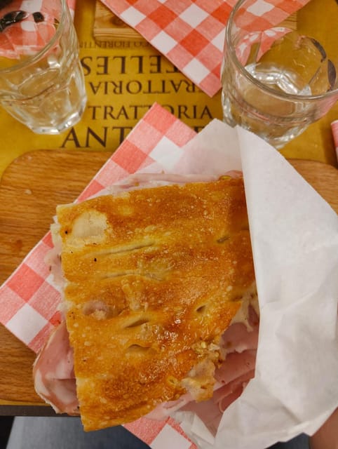 Valletta: Street Food Walking Tour with a Local - Ravjul for a dumpling-style comfort break