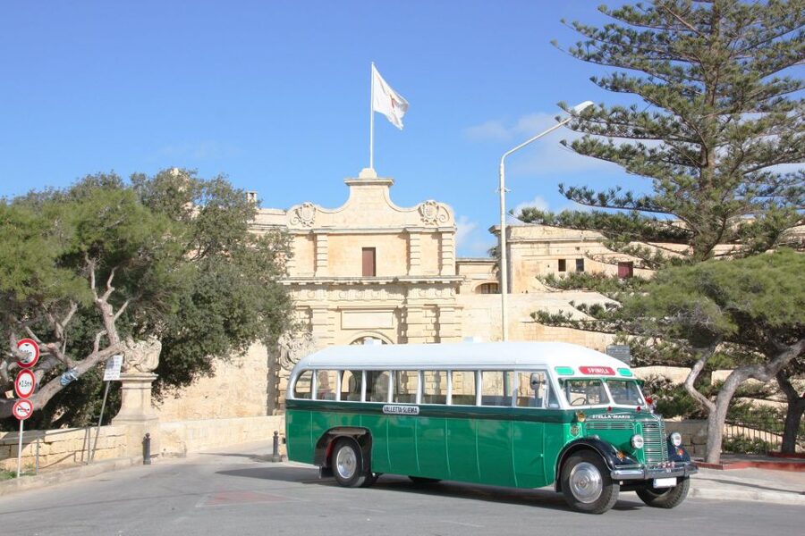 Valletta: Vintage Bus to Valletta, Sliema, Rabat & Mdina - Getting on board in Valletta or Sliema: meeting points and timing