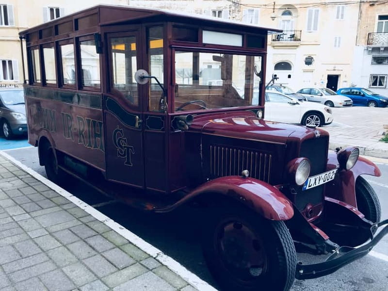 Vintage Bus: Mdina, Clapham Junction, Buskett, Dingli Cliffs - How the vintage bus day runs from start to finish