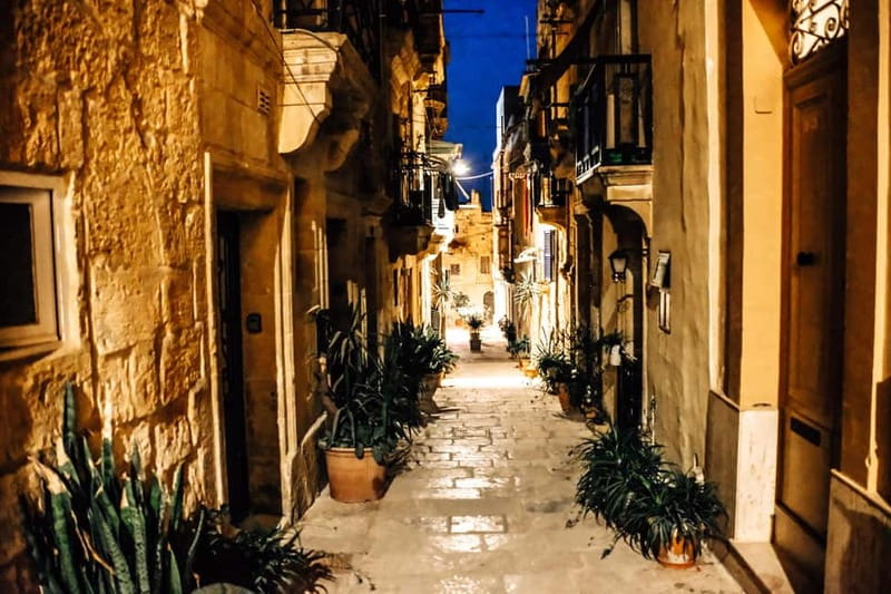 Witchcraft and Blood in Birgu - Walking Tour - How the route builds suspense without losing clarity